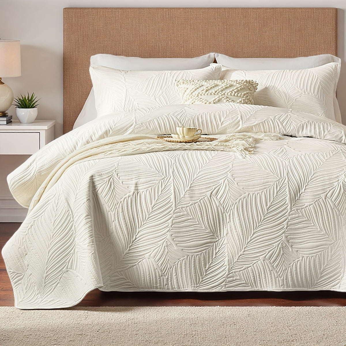 2/3pcs Quilt Set Bedspreads Queen Size - Soft & Refreshing Quilt Lightweight Microfiber Bedspread(1 Quilt, 1 Or 2 Pillow Cases) - Modern Style Coin Pattern Coverlet For All Seasons - Family Gift Set, Multiple Colors Plus Random Color Available