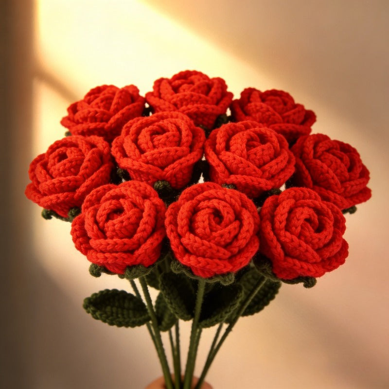 10pcs 10pcs Pack Realistic Crocheted Red Roses Bouquet - Ever-Blooming Artificial Flower Suitable for Valentine's Day, Mother's Day Gifts, Table Centerpiece Decor, Fabric Roses for Home Decoration, Wedding,, Year-Round Tabletop Arrangements