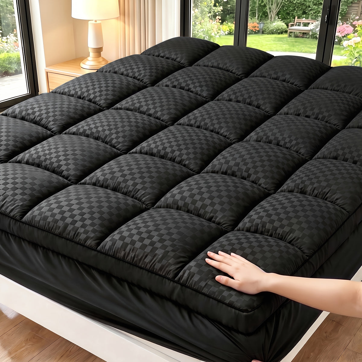 Pillow Top Mattress Pad, 1000 GSM Quilted Breathable Bed Cover with 8–21 Inch Deep Pocket, Machine Washable in Twin Full Queen King and California King