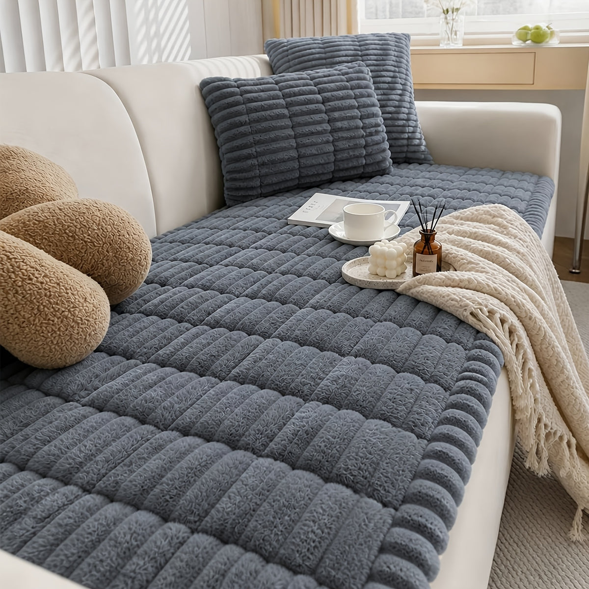 1pc Soft Quilted Thick Sofa Cushion, Bohemian Style Removable Machine Washable Sofa Protector, All Season Pet Friendly 1/2/3/4 Seater Split Sofa Cover, Suitable for Living Room Bedroom, Living Room Office Furniture Protective Covers