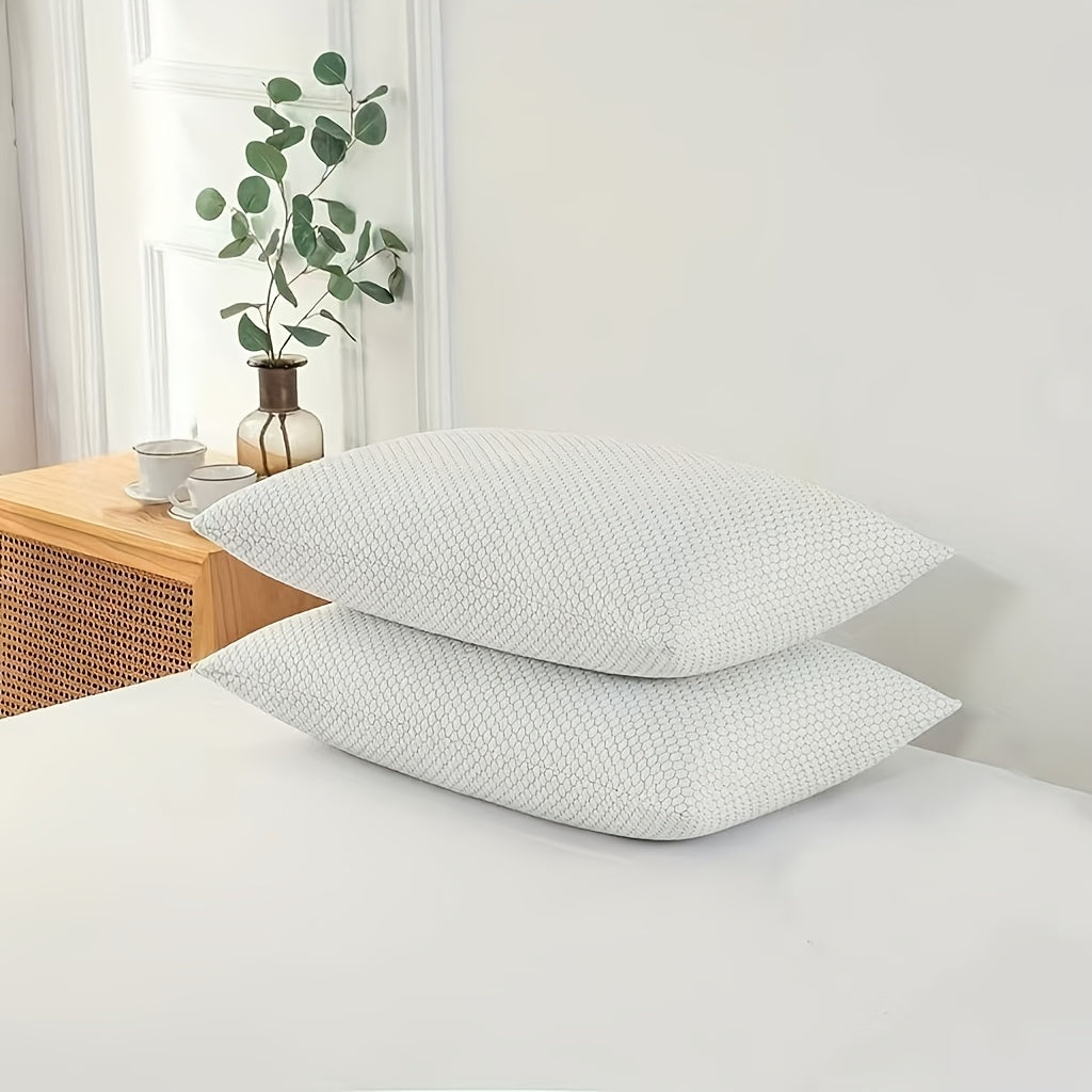 Gusseted Down Alternative Pillows, Soft Supportive Hotel-Style Bed Pillow Sets in Standard, Queen and King with 2 or 4 Pack Options for Everyday Sleeping