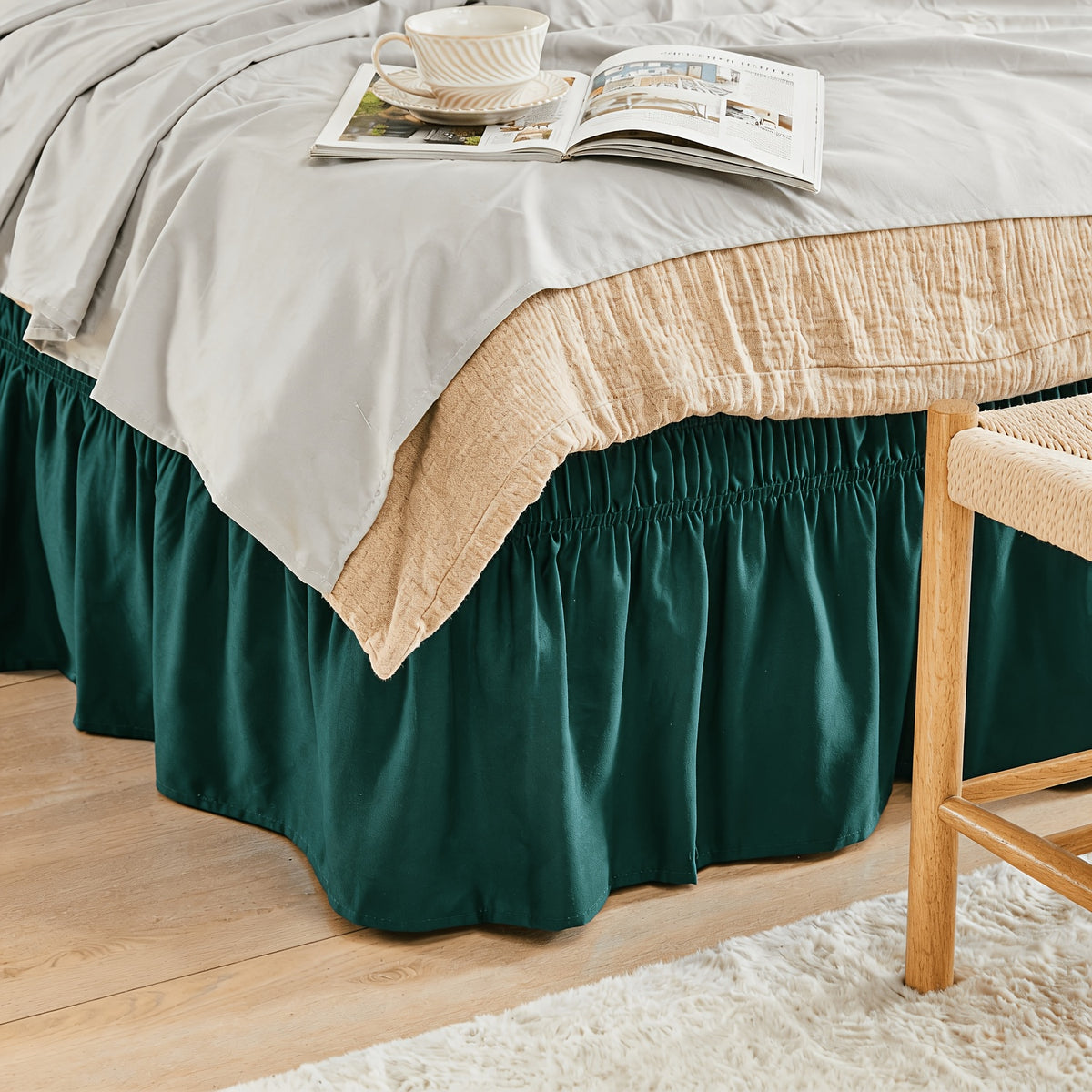 Leafy Bedding Queen Size Bed Skirt with Ruffle Trim - Adjustable Elastic Bed Ruffle, Microfiber Bedding Suitable for Twin/Full/Queen Beds, Machine Washable, Fade Resistant, Easy Fit Wrap Around Skirt, Traditional Style for or Rooms