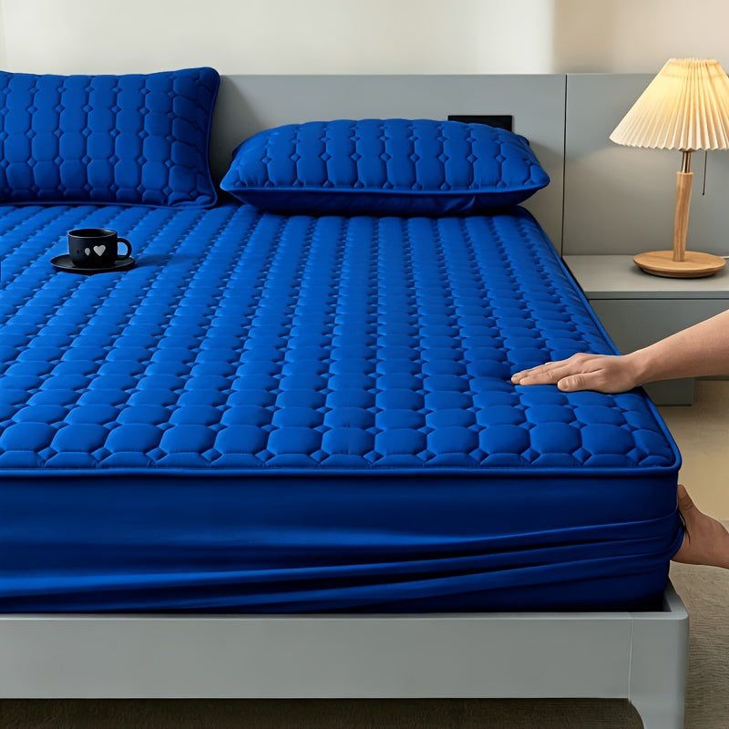 1pc High Quality Non-Slip All Season Mattress Protector, 15.75 Inches Deep Pocket, Solid Color Quilted Bed, Machine Washable, Suitable for Bedrooms, Guest Rooms, Family Essential Bedding.(No Pillowcases)