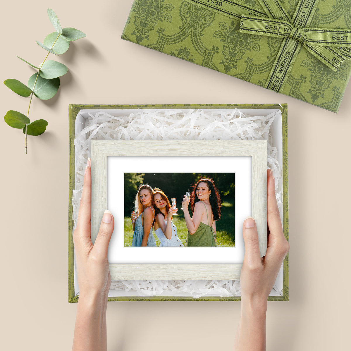 6 Packs 6x8/8x10/9x12/11x14/16x20 Picture Frames Set, Engineered Wood Gallery Wall Frame Set with Plexiglass - Wall Mounting or Tabletop Display