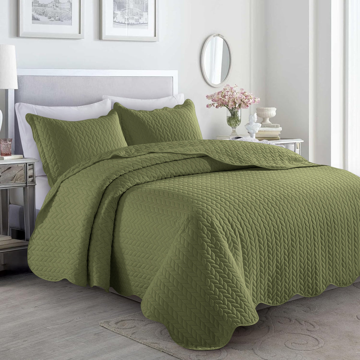 Lightweight Quilted Bedspread – Soft and Breathable Quilt Set, All Season Microfiber Bedding, Modern Style Soft Bedding Set, Twin, Full / Queen, King Sizes, Machine Washable Halloween Christmas