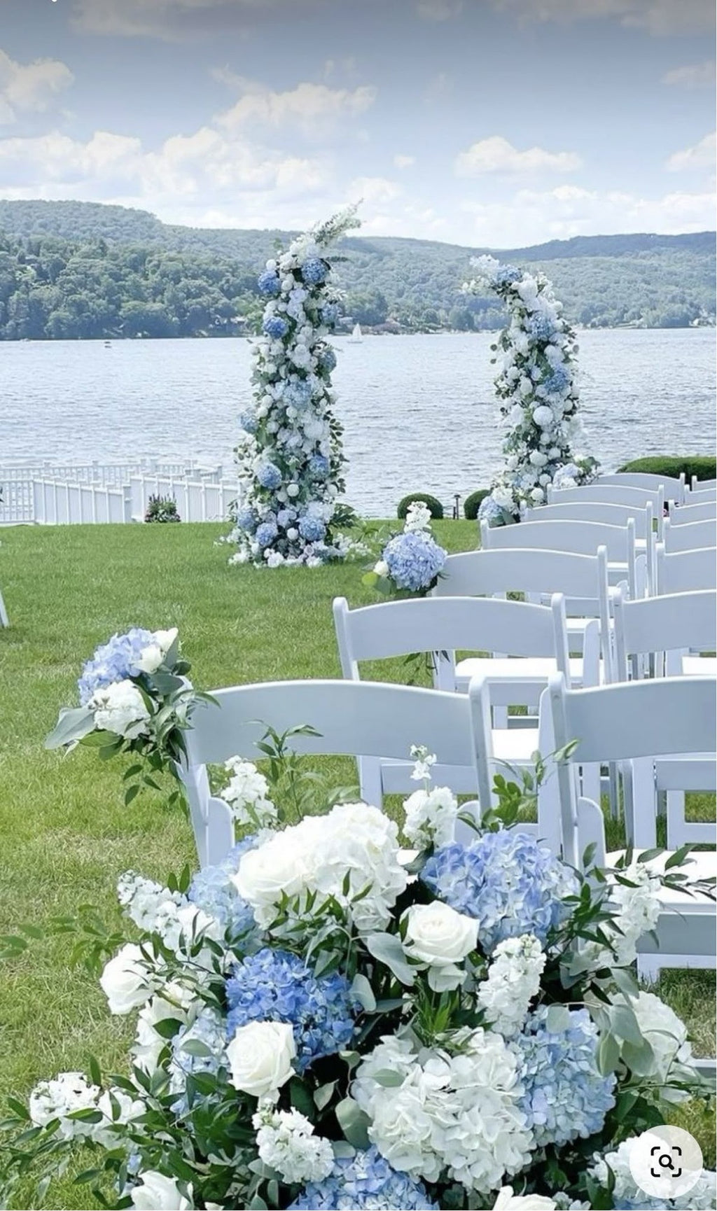 20/40 Blue White Hydrangea Artificial Flowers, 16.2 Inches Outdoor Silky Hydrangea Artificial Flowers, Suitable for Outdoor Weddings, Garden Decorations, Exhibition Decorations, Home Parties, And Christmas Decorations.