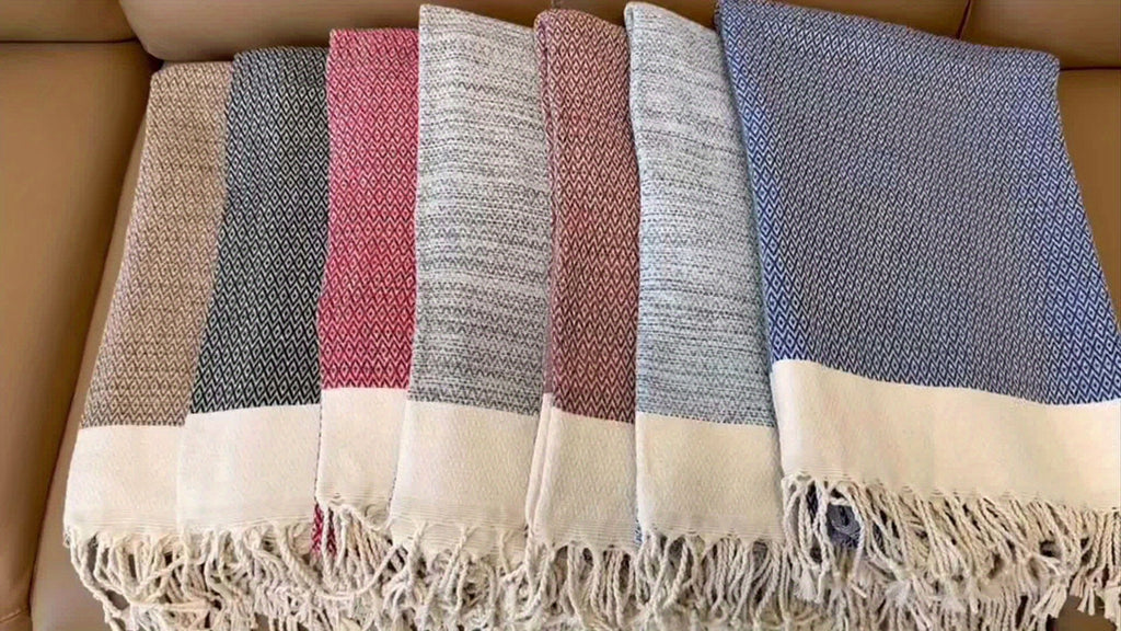 YEUZLI 100% Cotton Tassel Blanket, 49.21 X 70.87In (350GSM), Boho Diamond Grid, Breathable And Soft. Perfect for Snuggling on Beds And Sofas, Also Great for Picnics And Travel, an All-Season Essential, Machine Washable