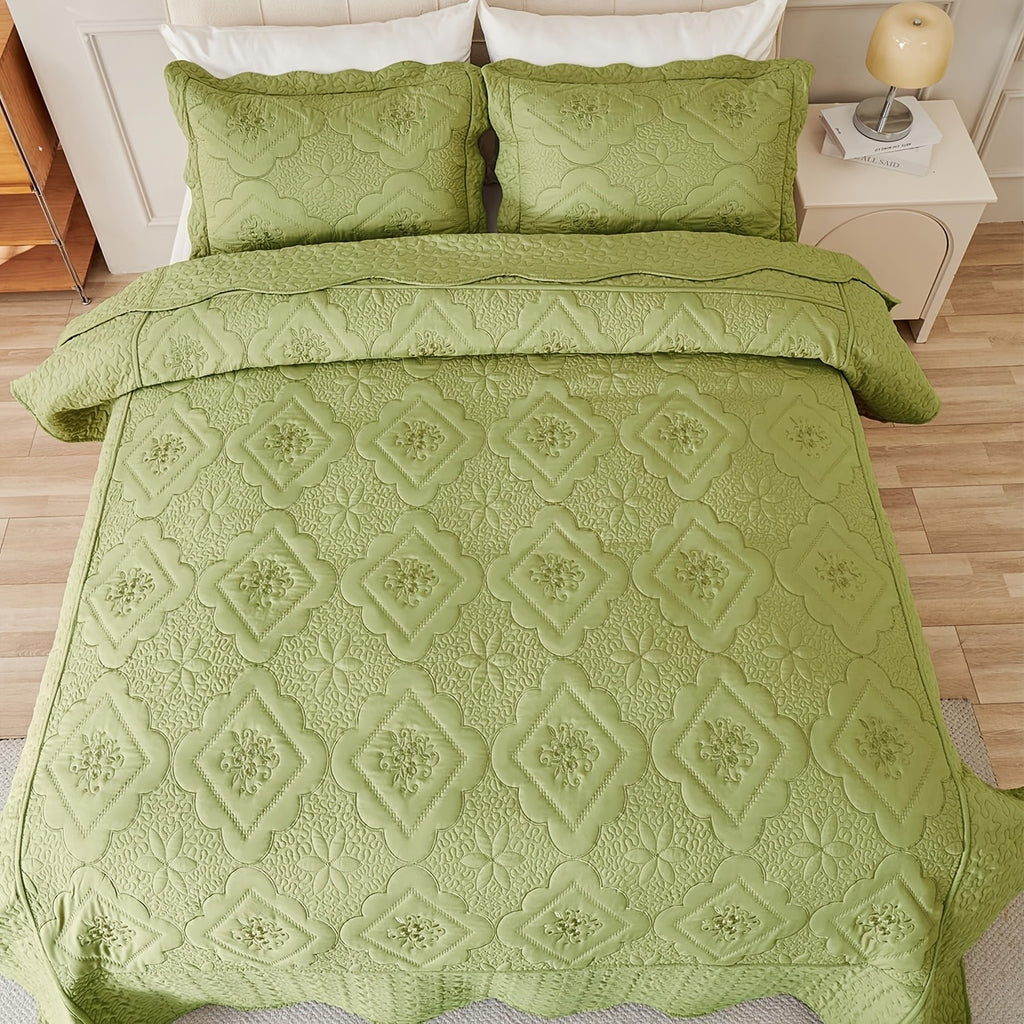 3pcs Exquisitely Crafted King/ Queen Size Quilted Bedspread Set with Intricate Floral Embroidery - 100% Polyester, Wrinkle - Resistant, Lightweight, Perfect for Adding A Touch of Elegance To Your Bedroom Decor