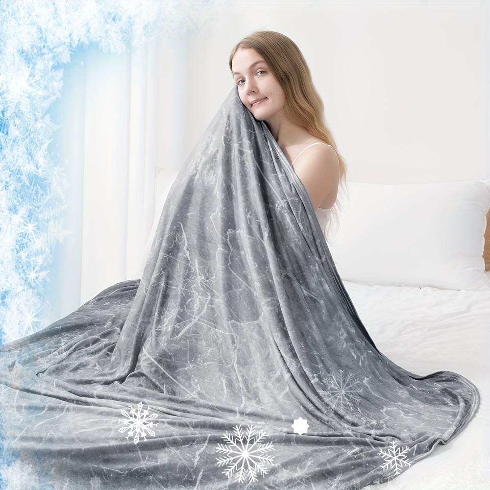 Cooling Blanket for Hot Sleepers, Lightweight Breathable Summer Blanket, Soft Cool-Touch Fabric, Machine Washable Bed & Sofa Blanket for Bedroom, Guest Room, Home Office, Travel And Everyday Indoor Use