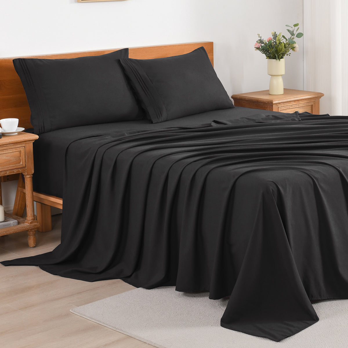 3/4-Piece Cooling Bed Sheet Set, Soft & Breathable Bedding with 18-Inch Deep Pocket, Hotel Luxury Sheets for Summer