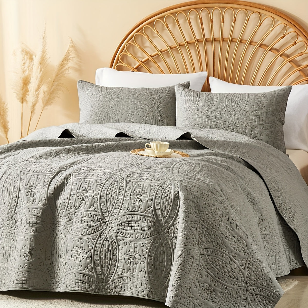 2/3pcs Cooling & Refreshing Summer Quilt Set - Multiple Colors Plus Random Color Available - Lightweight Breathable Microfiber Bedspread - Modern Coin Pattern Coverlet All Season - Holiday Gifts For Family Friends (1 Quilt, 1/2 Pillow Shams)