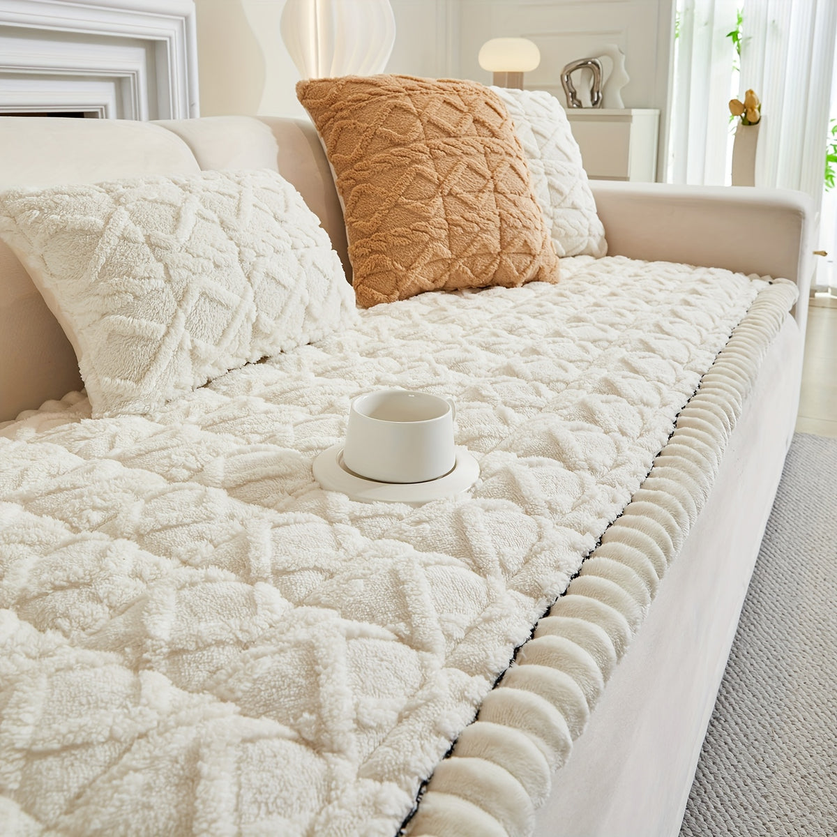 1pc Autumn And Winter Thick Bohemian Style Quilted Sofa Cover with Ruffles, Made Of One-piece Plush Fabric, Machine Washable, Suitable for Anti Slip Protection Of Pets, And Suitable for Decorating Armchairs to 4-seater Segmented Sofas