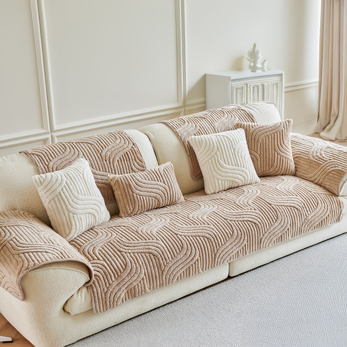 1pc of Thick, Quilted Sofa Cushion That Is Stylish, Durable, Warm, And Non-Slip. This Plush Sofa Cover Is Breathable And Comfortable, Making It Perfect for Families with Pets. It Is Suitable for Use in The Bedroom, Office, Living Room