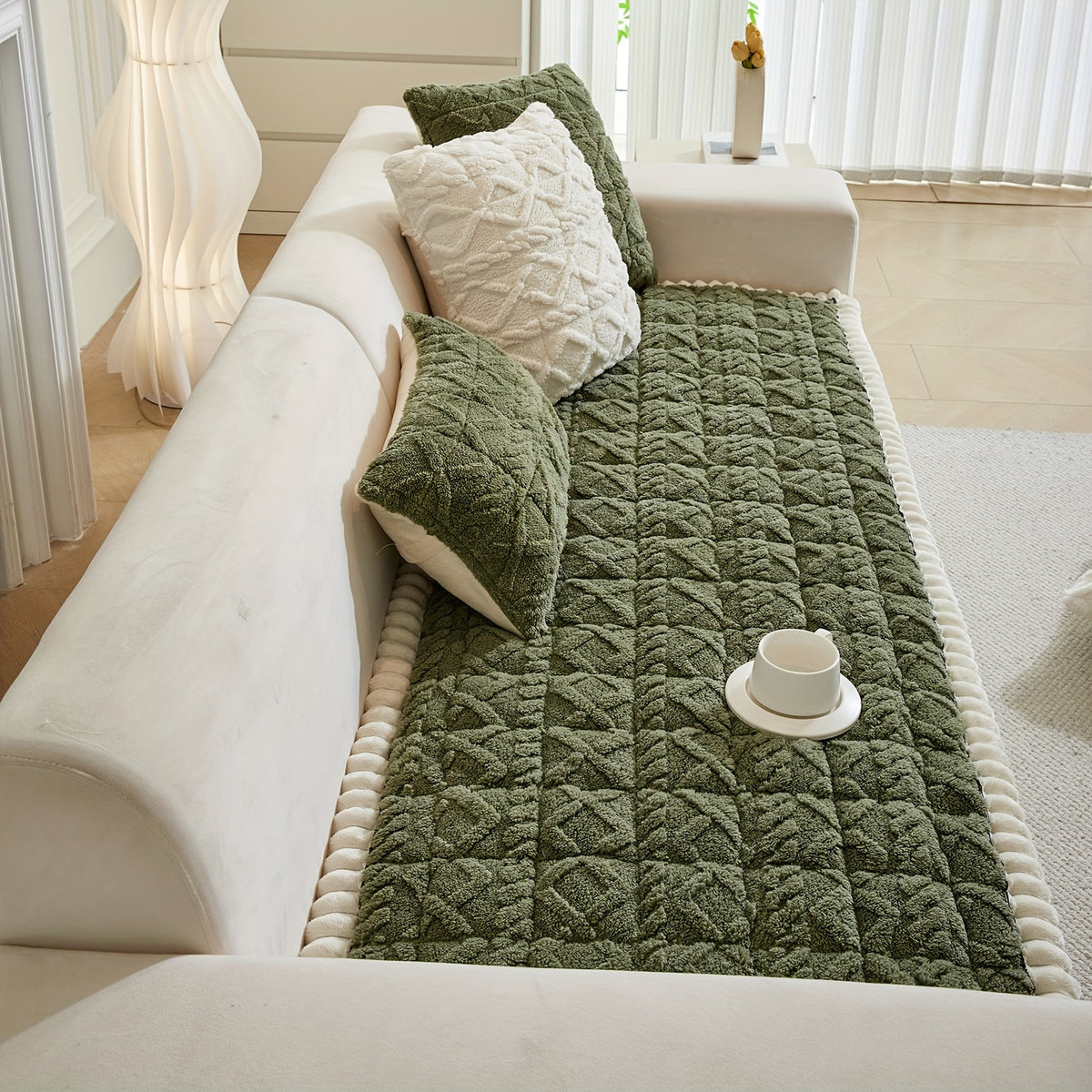 1pc Autumn And Winter Thick Bohemian Style Quilted Sofa Cover with Ruffles, Made Of One-piece Plush Fabric, Machine Washable, Suitable for Anti Slip Protection Of Pets, And Suitable for Decorating Armchairs to 4-seater Segmented Sofas