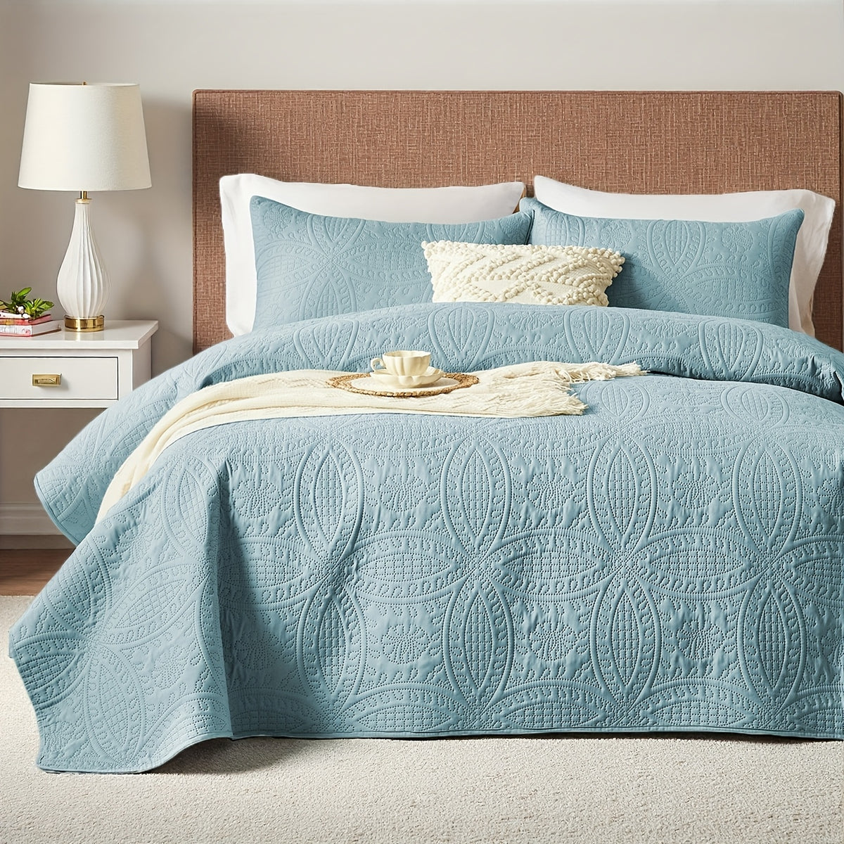 2/3pcs Quilt Set Bedspreads Queen Size - Soft & Refreshing Quilt Lightweight Microfiber Bedspread(1 Quilt, 1 Or 2 Pillow Cases) - Modern Style Coin Pattern Coverlet For All Seasons - Family Gift Set, Multiple Colors Plus Random Color Available