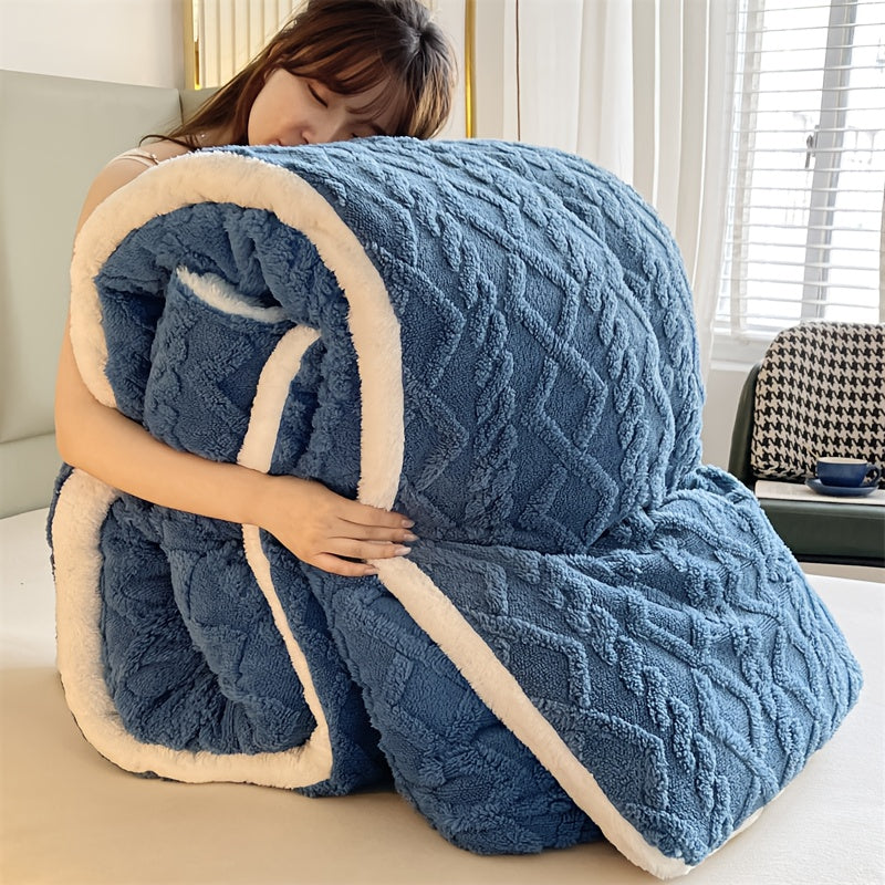 , A Piece Of High-quality Thickened Velvet Blanket, Soft100% Superfine Fiber Filling, Light Beige Soft Polyester Fabric, Suitable For Bedrooms And Hotel Rooms(Pillowcases Are Not Included), Winter Warmth Blanket, Soft And Thick Blanket