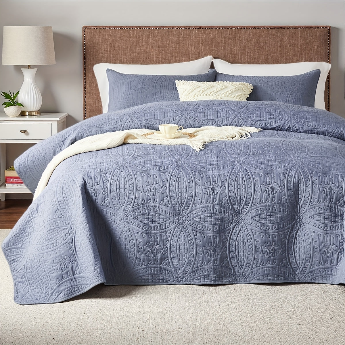 2/3pcs Quilt Set Bedspreads Queen Size - Soft & Refreshing Quilt Lightweight Microfiber Bedspread(1 Quilt, 1 Or 2 Pillow Cases) - Modern Style Coin Pattern Coverlet For All Seasons - Family Gift Set, Multiple Colors Plus Random Color Available